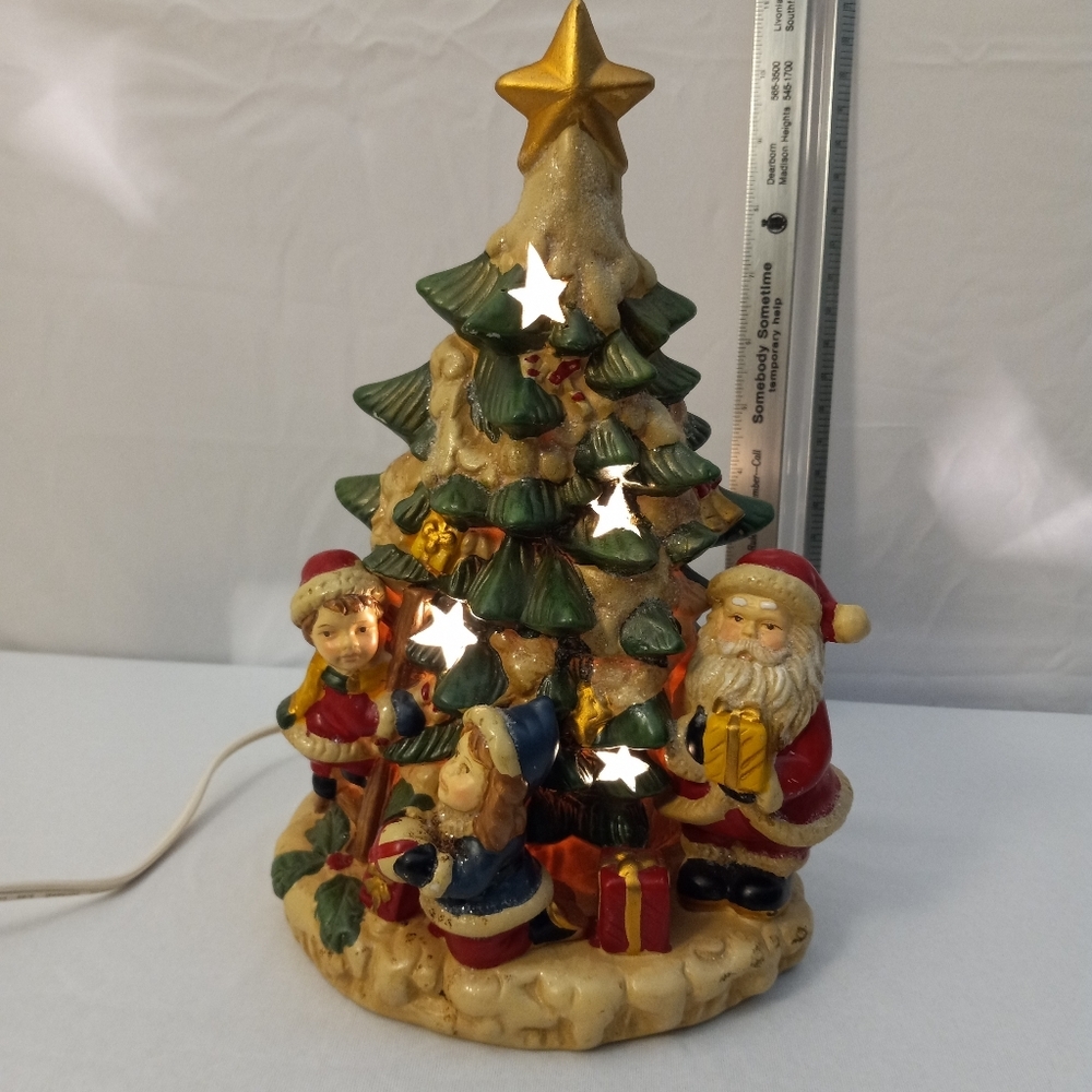 CHRISTMAS TREE WITH SANTA CERAMIC VINTAGE TABLE TOP 9" H With Plug.